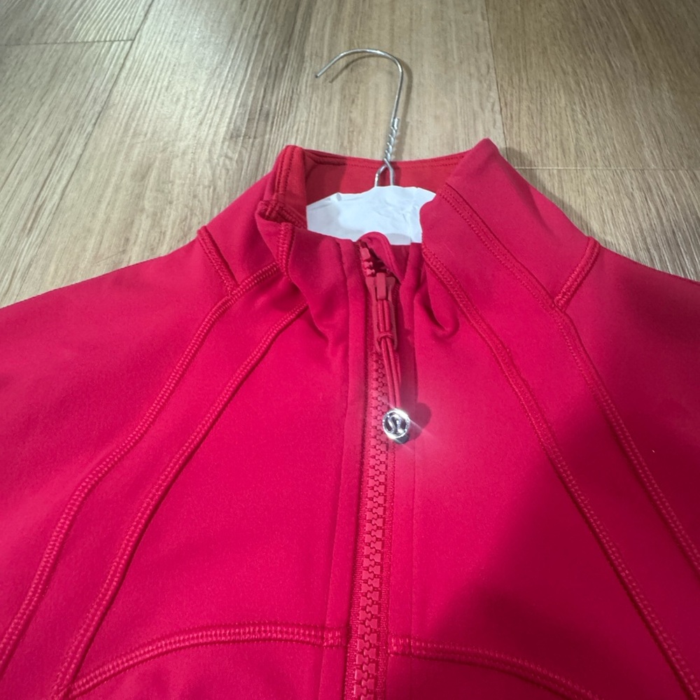 Lululemon Define Cropped Jacket in Pink dragonfruit NWT - Picture 3 of 5